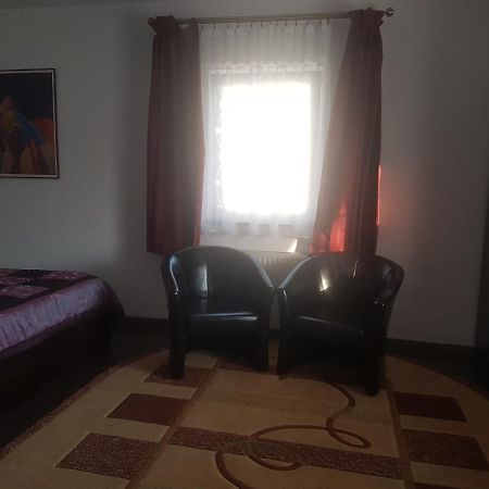 Bed and Breakfast Casa David Rădăuţi Esterno foto